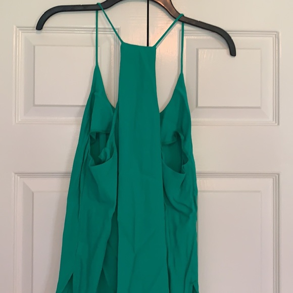 Green tank top - Picture 3 of 3